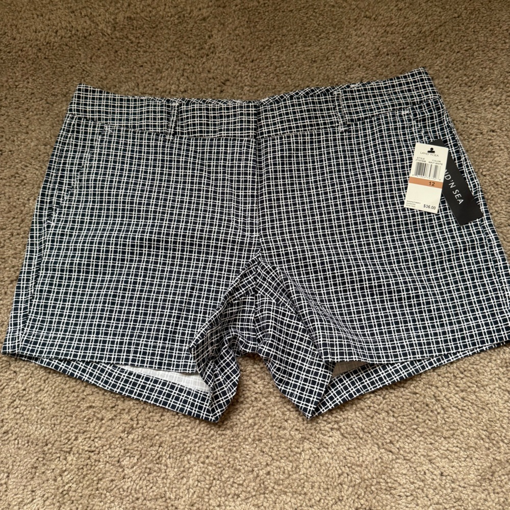 Land n' sea shorts size 12